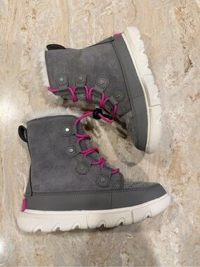 Girls Sorel boots